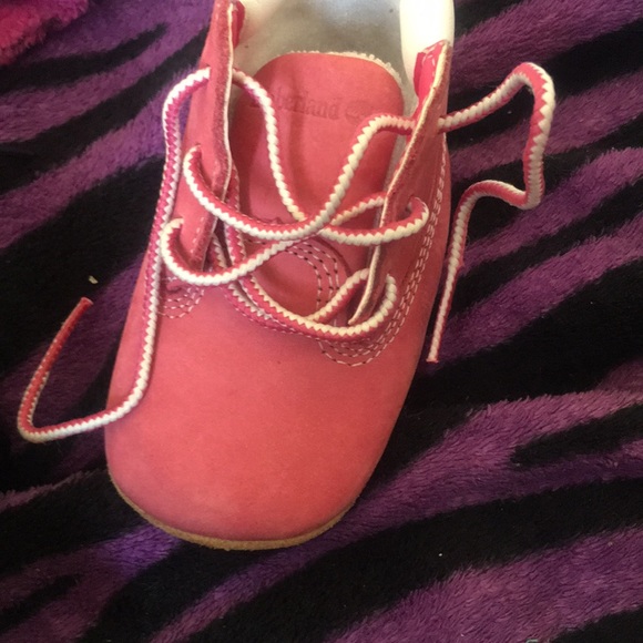Pink timberlands - Picture 2 of 6